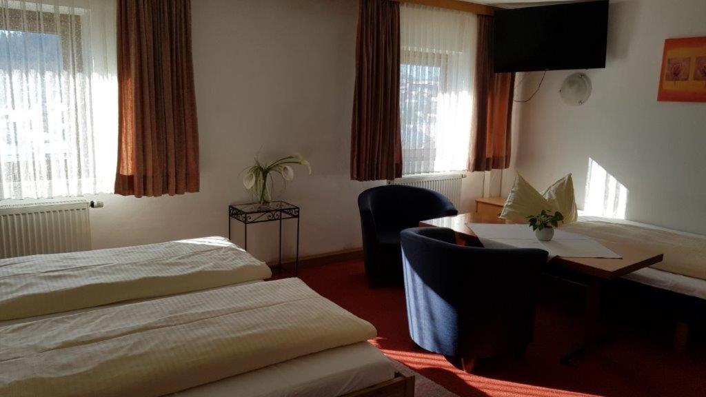 Hotel Garni Edelweiss Siegsdorf Esterno foto