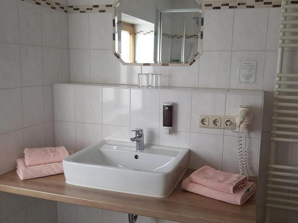 Hotel Garni Edelweiss Siegsdorf Esterno foto