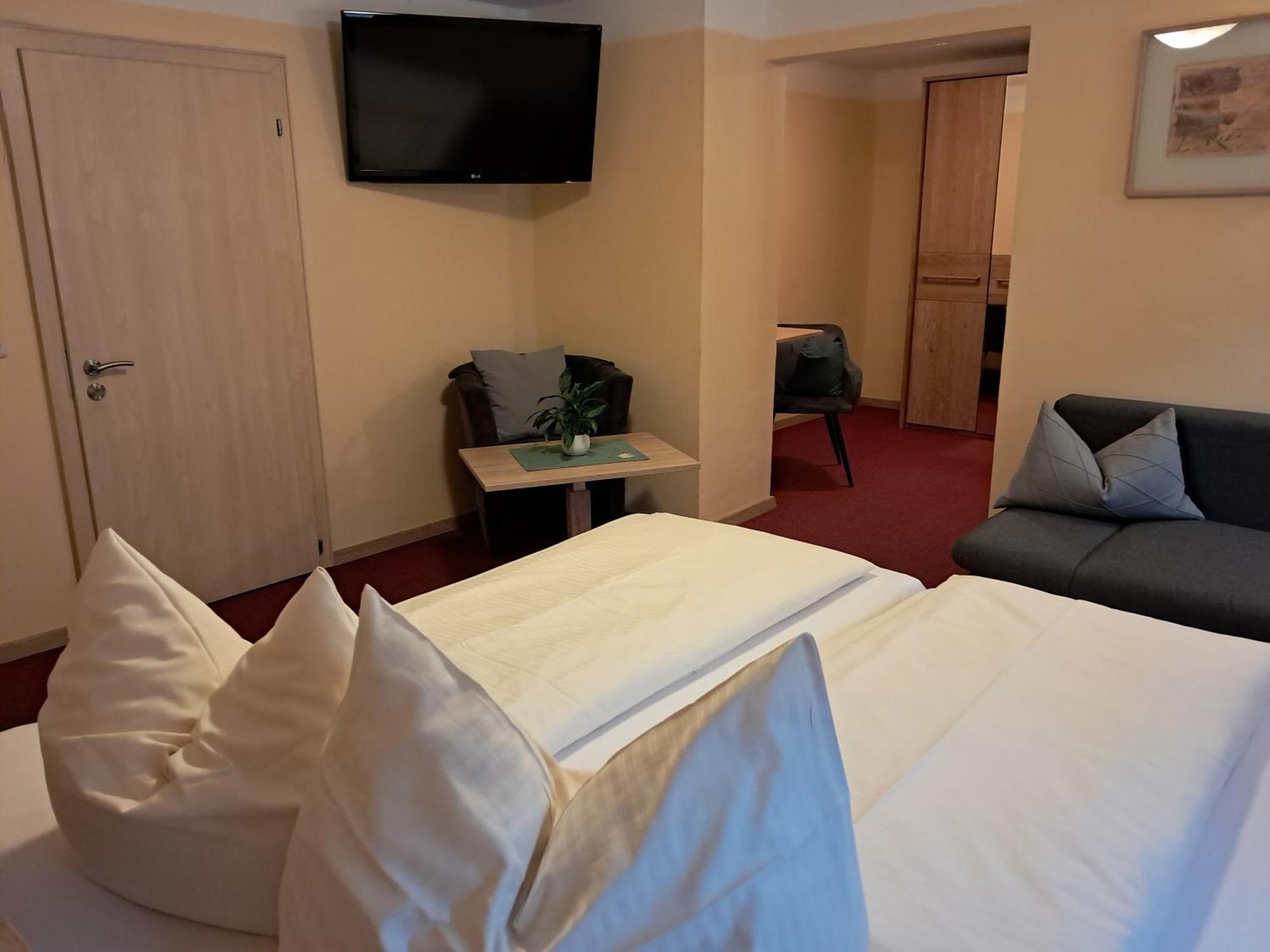 Hotel Garni Edelweiss Siegsdorf Esterno foto