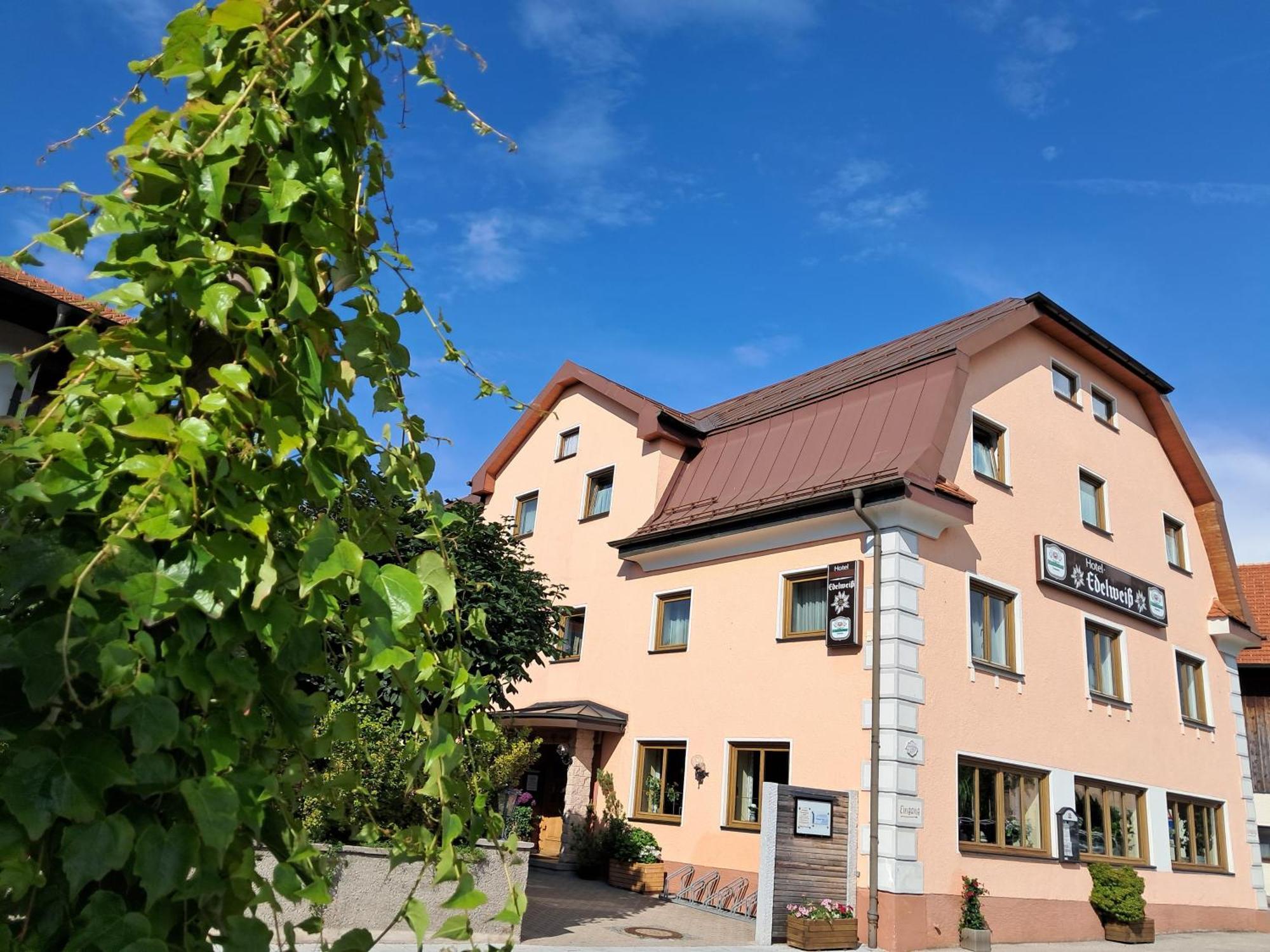 Hotel Garni Edelweiss Siegsdorf Esterno foto